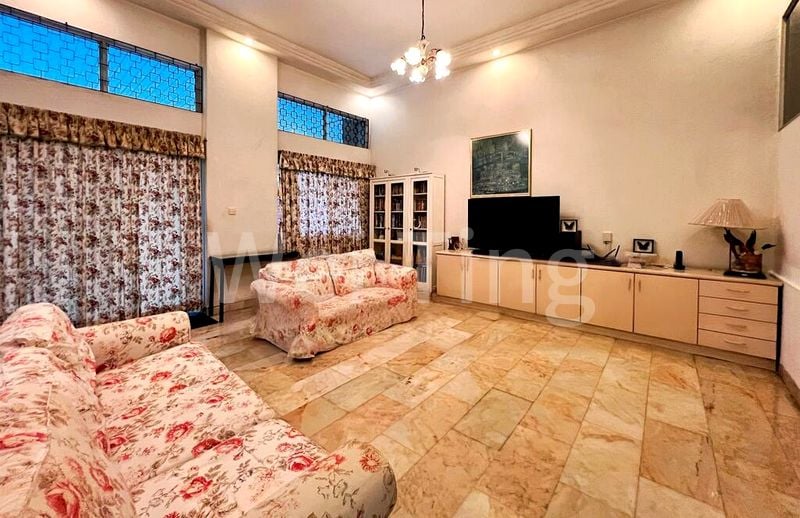 5 Bed Semi-Detached House (Landed) for Sale in  Fulton Hill - Image 1
