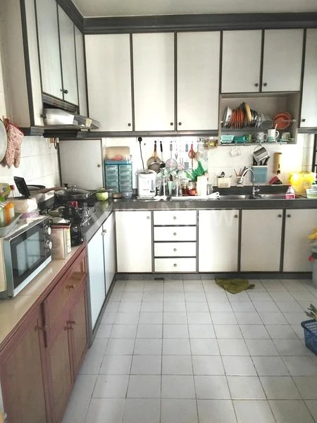 Common Room (HDB) for Rent in 10 Lorong 7 Toa Payoh - Image 2