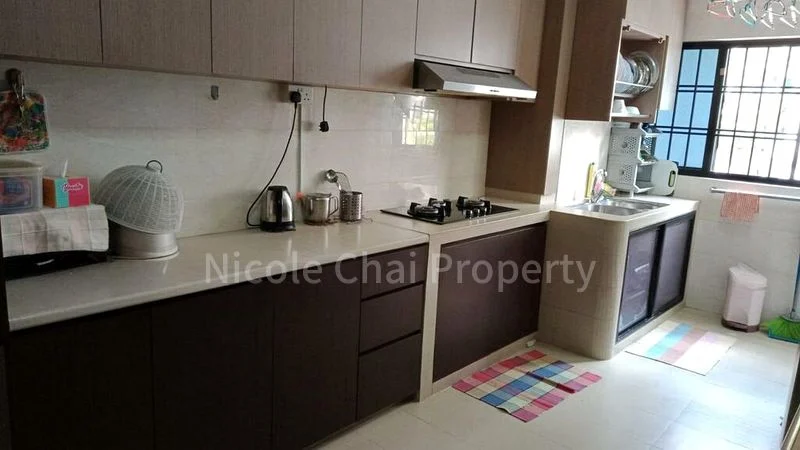Common Room (HDB) for Rent in  251 Jurong East Street 24 - Image 3