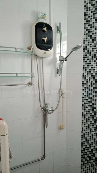 Common Room (HDB) for Rent in  251 Jurong East Street 24 - Image 1