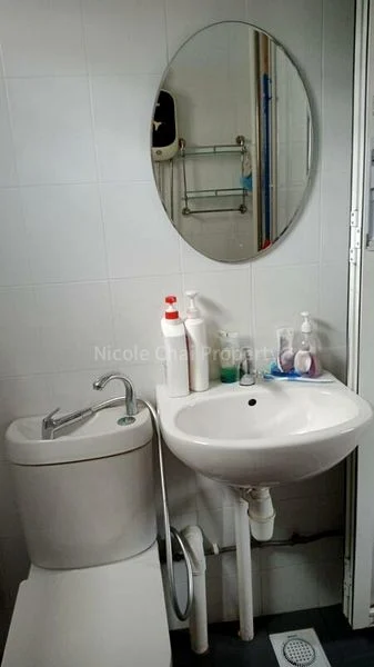 Common Room (HDB) for Rent in  251 Jurong East Street 24 - Image 2