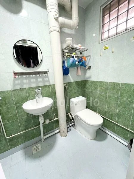 Common Room (HDB) for Rent in  541 Serangoon North Avenue 4 - Image 1