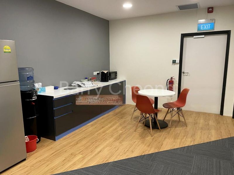 Light Industrial (B1) for Rent: Bosch - Image 1