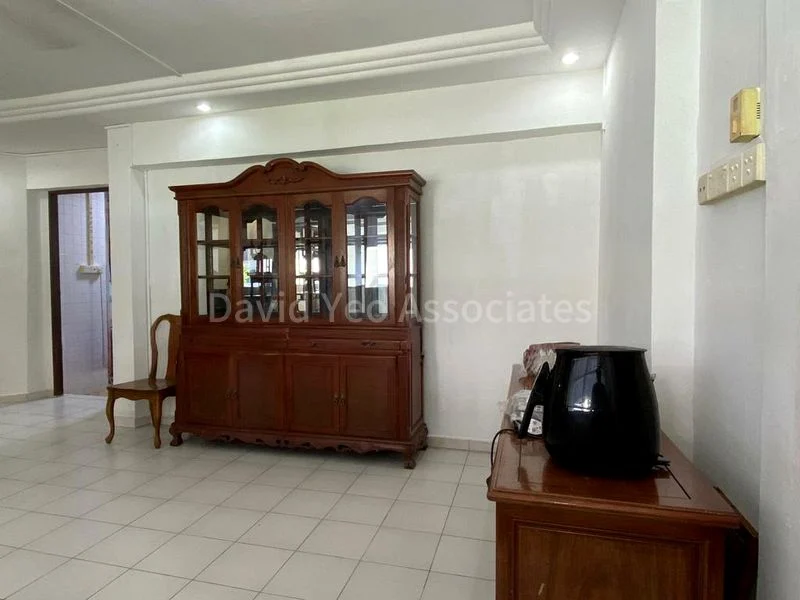4 Room (4A) HDB for Rent in  105 Bukit Batok Central - Image 2