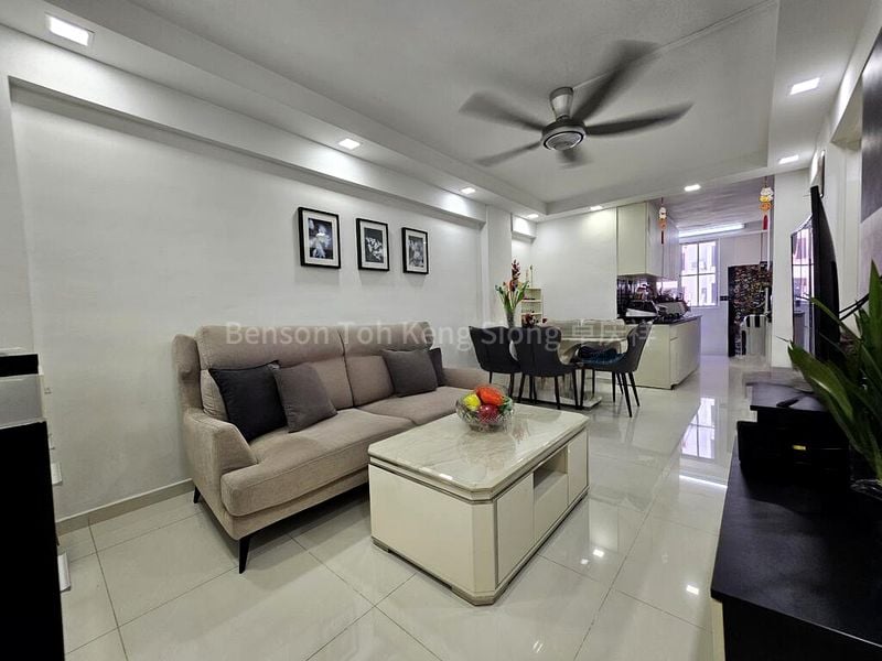 3 Room (3STD) HDB for Sale in  93 Jalan Dua - Image 2