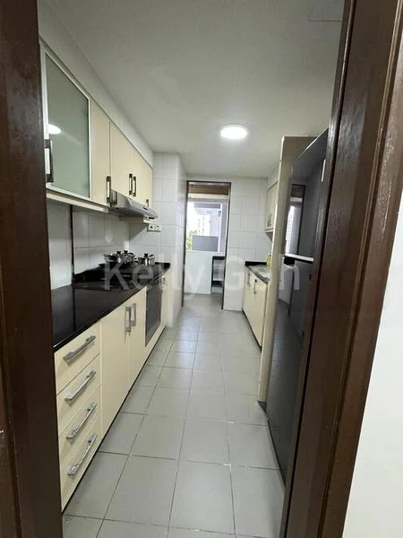 Master Room (Condo) for Rent in  The Warren - Image 10