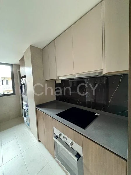 4 Bed Condo for Sale in  The Watergardens At Canberra - Image 8