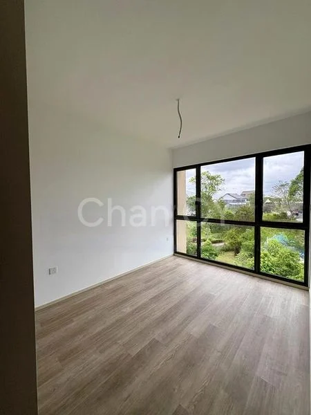 4 Bed Condo for Sale in  The Watergardens At Canberra - Image 10