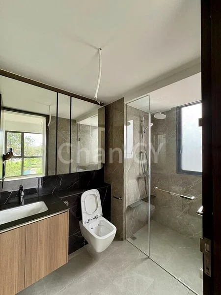 4 Bed Condo for Sale in  The Watergardens At Canberra - Image 9