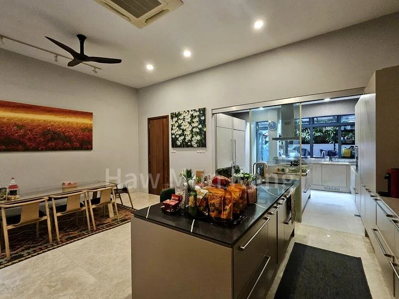 4 Bed Terraced House (Landed) for Sale in  Chai Chee Street - Image 1