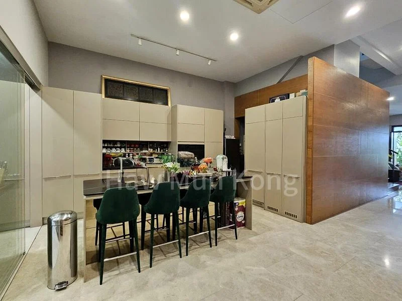 4 Bed Terraced House (Landed) for Sale in  Chai Chee Street - Image 9