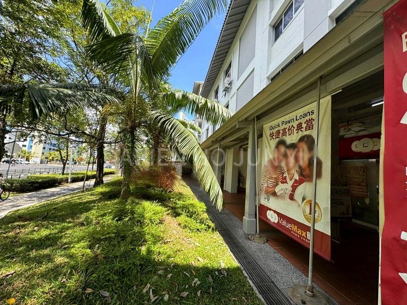 Shop / Shophouse for Rent: 442 Pasir Ris Drive 6 - Image 2