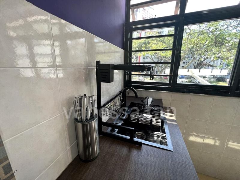 Room (HDB) for Rent in 237 Jurong East Street 21 - Image 2