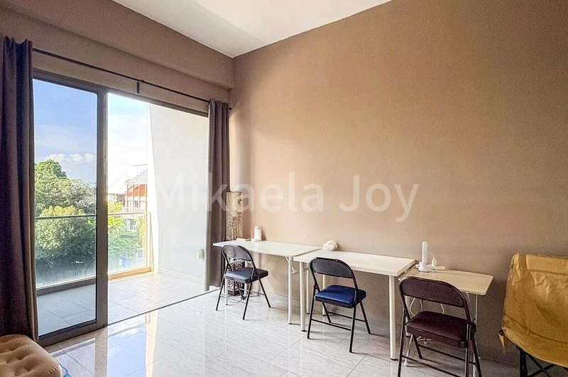 Studio Condo for Rent in  Stratum - Image 4