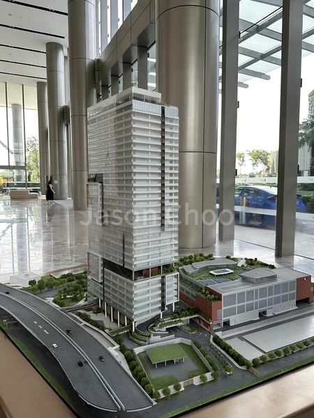 Office for Rent: Labrador Tower - Image 1