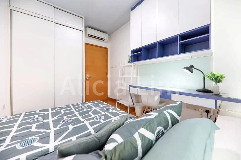 8 Bed Apartment (Condo) for Rent in  Newton 21 - Image 3