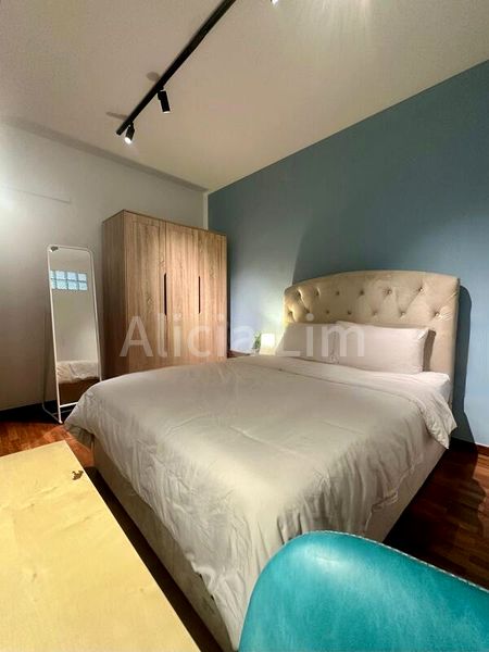 8 Bed Apartment (Condo) for Rent in  Newton 21 - Image 13