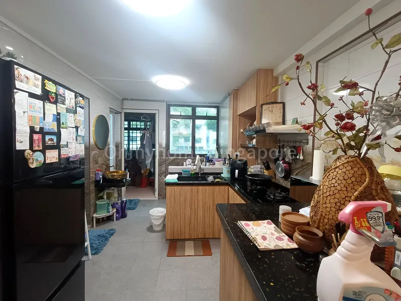 3 Room (3I) HDB for Sale in  2 Ghim Moh Road - Image 5