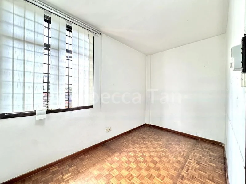 6 Bed Semi-Detached House (Landed) for Sale around  Crowhurst Drive - Image 1