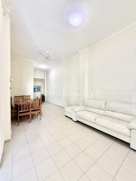 4 Bed Semi-Detached House (Landed) for Rent in  Bartley Rise Estate - Image 3