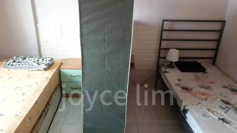 Common Room (HDB) for Rent in  406 Tampines Street 41 - Image 1