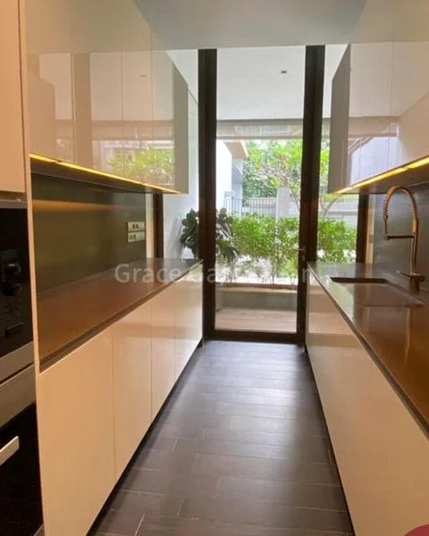 4 Bed Condo for Rent in  Lloyd Sixtyfive - Image 2