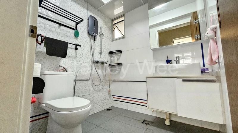 Common Room (HDB) for Rent in  475B Yishun Street 44 - Image 6