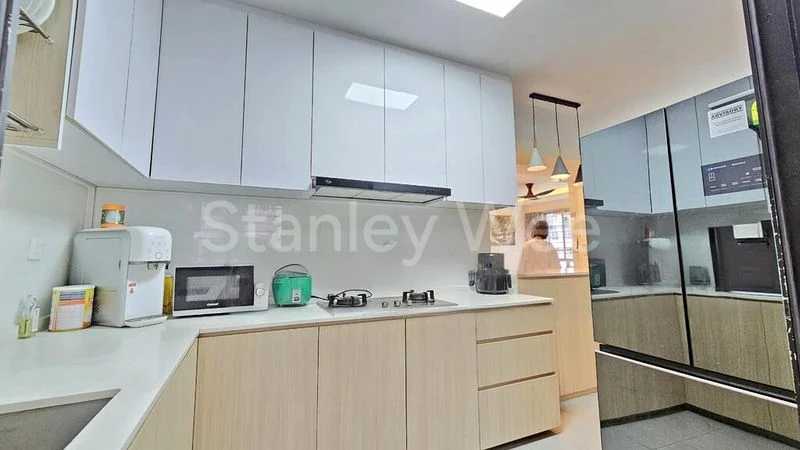 Common Room (HDB) for Rent in  475B Yishun Street 44 - Image 9