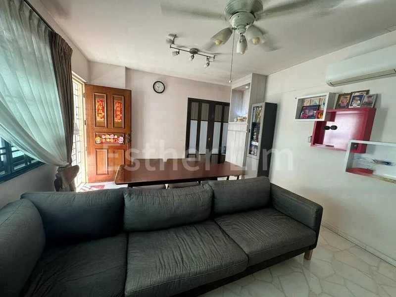 4 Room (4A) HDB for Sale in 766 Woodlands Circle - Image 2