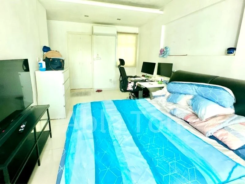 5 Room (5I) HDB for Sale in  203B Punggol Field - Image 3