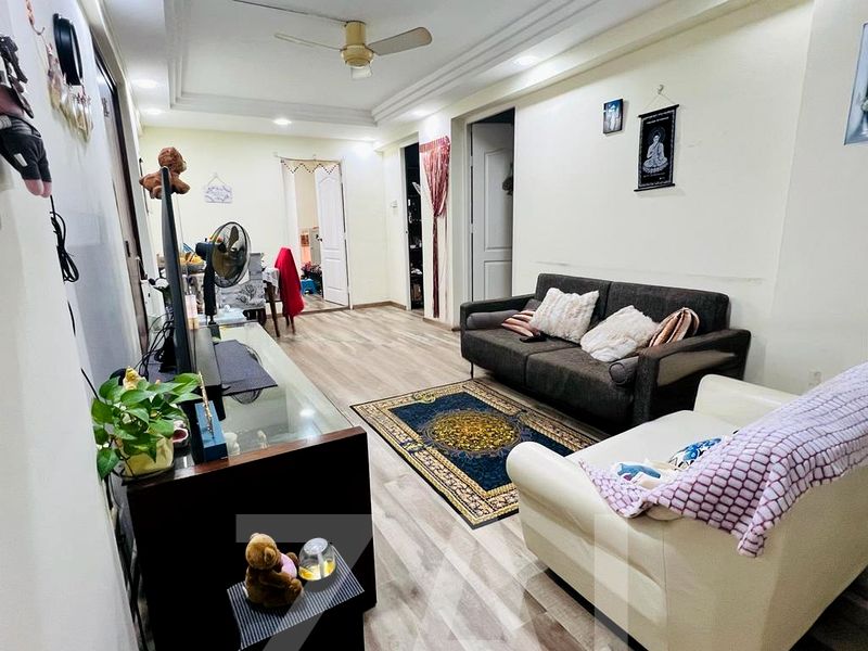 3 Room (3A) HDB for Rent in  405 Tampines Street 41 - Image 1