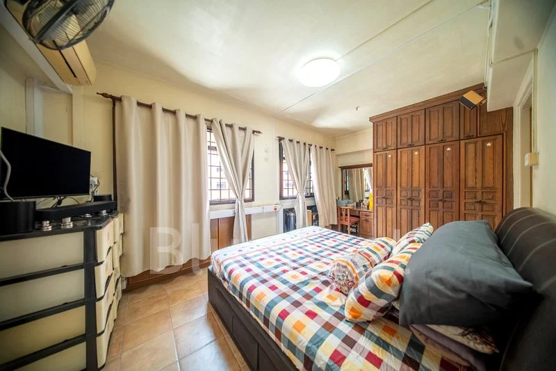 4 Room (4A) HDB for Sale in 709 Tampines Street 71 - Image 3