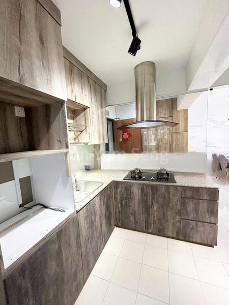 4 Room (4A) HDB for Sale in  217A Sumang Walk - Image 7