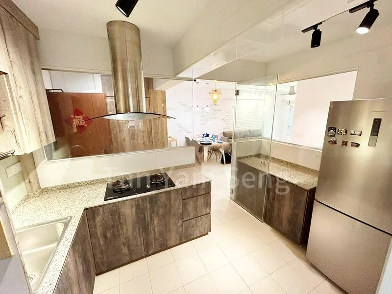 4 Room (4A) HDB for Sale in  217A Sumang Walk - Image 2