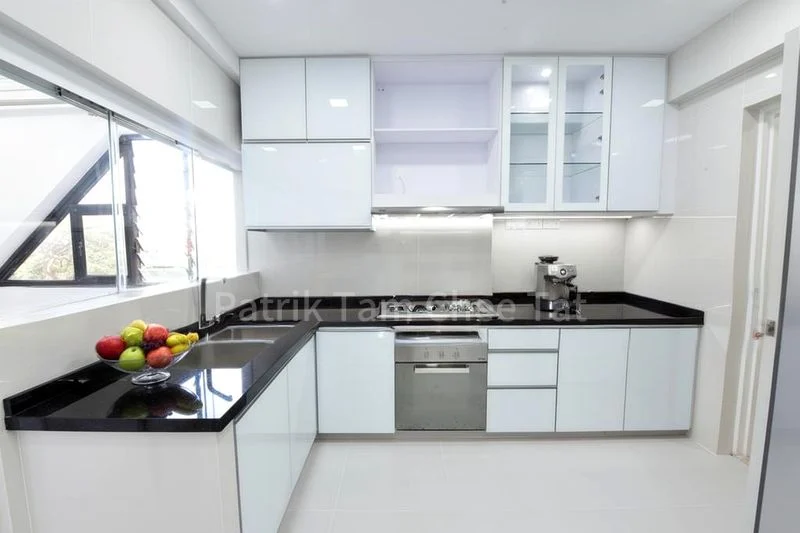 3 Bed Condo for Rent in  Nassim Jade - Image 7