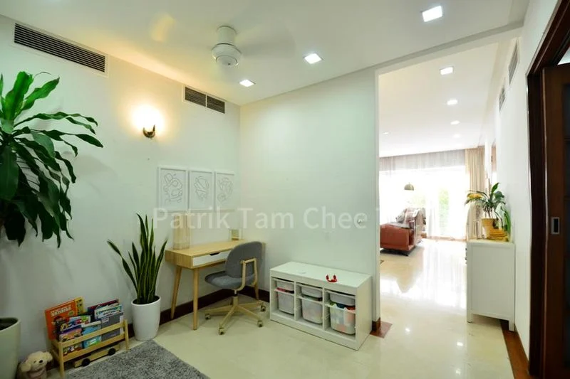 3 Bed Condo for Rent in  Nassim Jade - Image 2