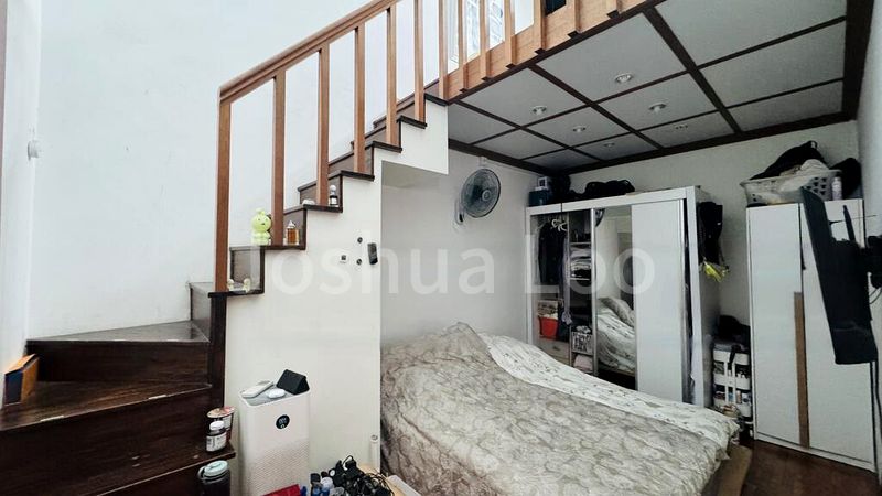 6 Bed Terraced House (Landed) for Sale in  Stratum - Image 13