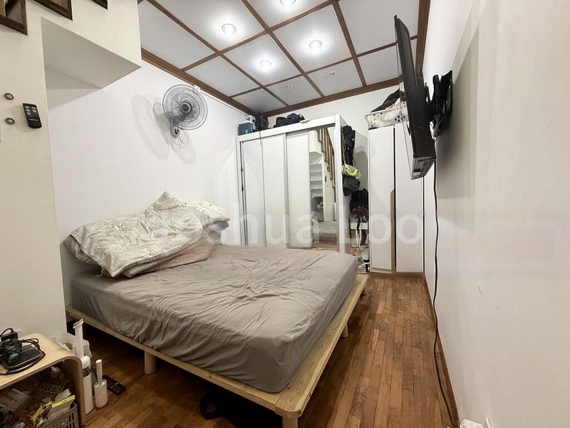 6 Bed Terraced House (Landed) for Sale in  Stratum - Image 3