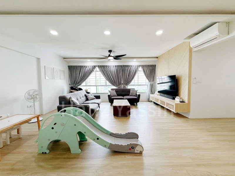 5 Room (5I) HDB for Sale in  183B Woodlands Street 13 - Image 3