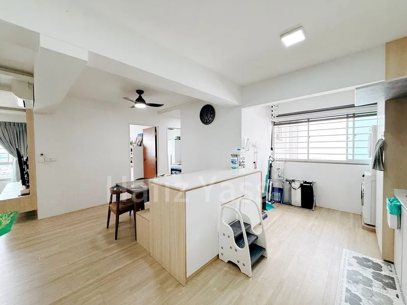 5 Room (5I) HDB for Sale in  183B Woodlands Street 13 - Image 6