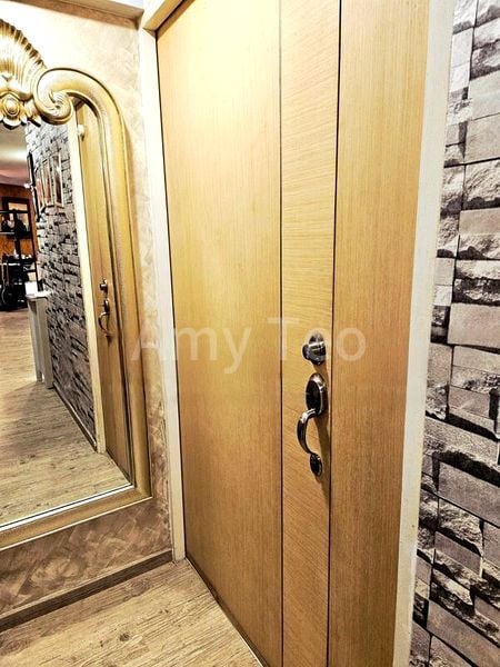 Executive HDB for Sale in  479 Segar Road - Image 6