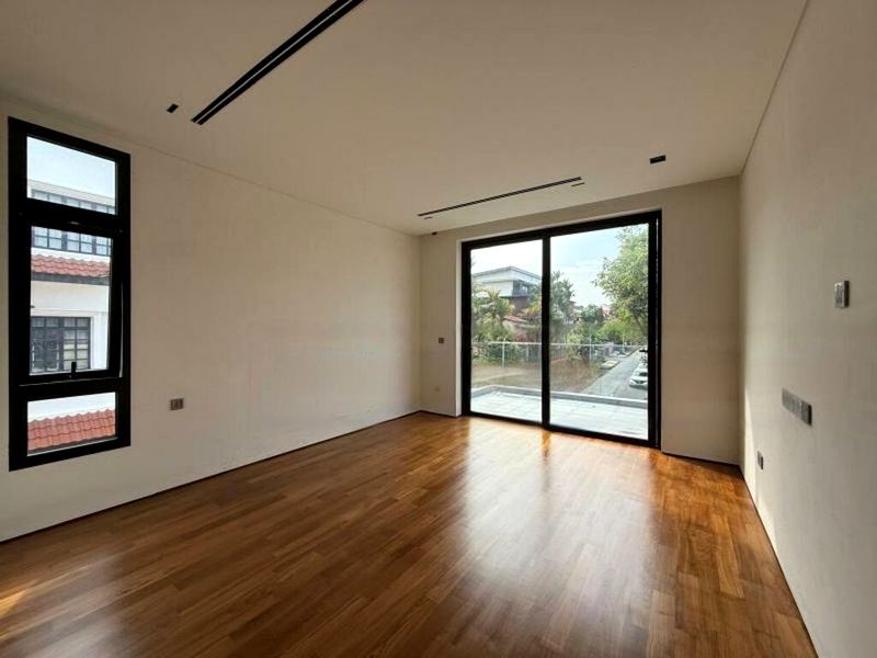 8 Bed Bungalow (Landed) for Sale in  Jalan Merlimau - Image 10