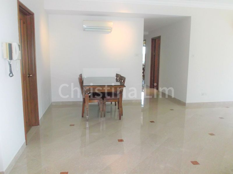 3 Bed Condo for Rent in  Spring Grove - Image 13