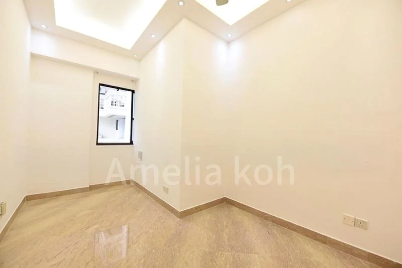 5 Bed Condo for Rent in  Spring Grove - Image 2