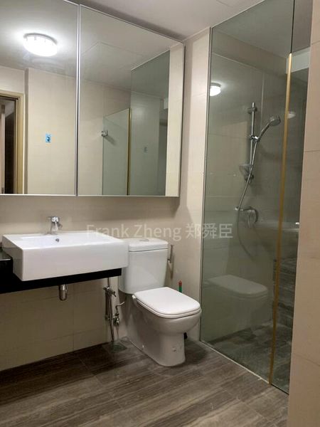 3 Bed Condo for Rent in  Waterfront Gold - Image 8