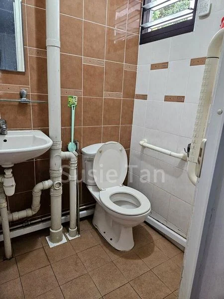 3 Room (3A) HDB for Rent in  109 Ang Mo Kio Avenue 4 - Image 7