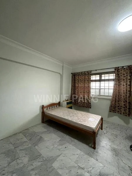 Room (HDB) for Rent in 810 Woodlands Street 81 - Image 1