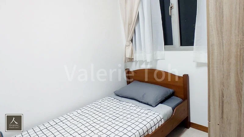 Common Room (Condo) for Rent in  The Lakeshore - Image 4