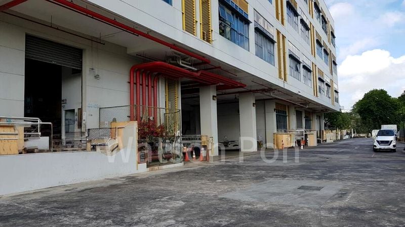 Light Industrial (B1) for Rent: Ground floor factory and warehouse on Tagore. - Image 2