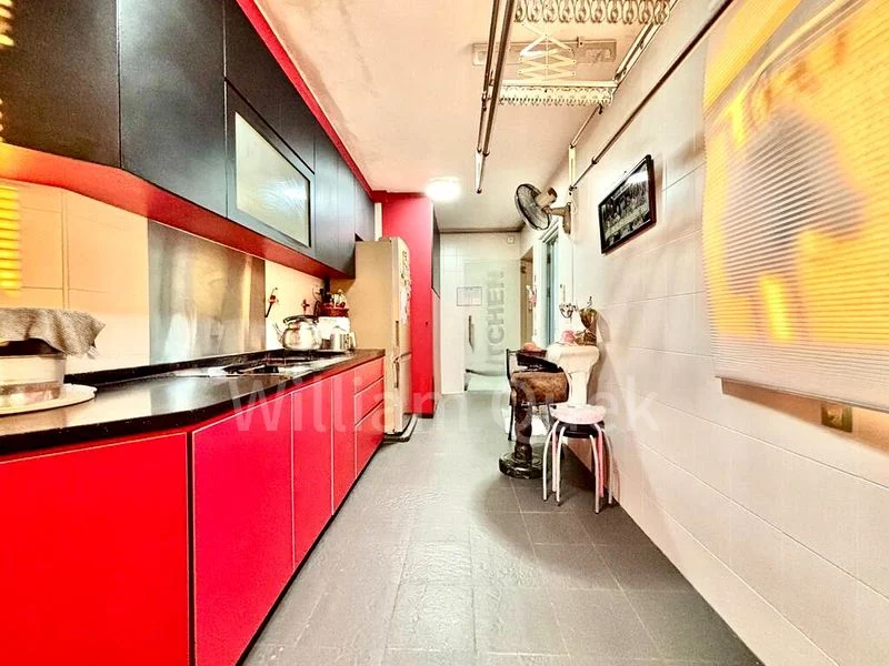 5 Room (5I) HDB for Sale in 76A Redhill Road - Image 7